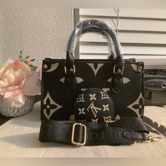 Crossbody/Handbag - Picture 6 of 6